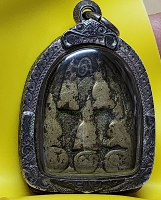 พระเจ้าห้าองค์เก่า เนื้อทองเหลือง